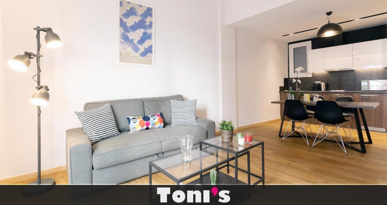 Toni's Cute 2bd In Koukaki! Appartement Athènes